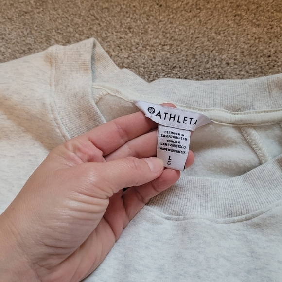 Athleta Grey Pullover Crew Sweatshirt Size Large - Picture 3 of 7